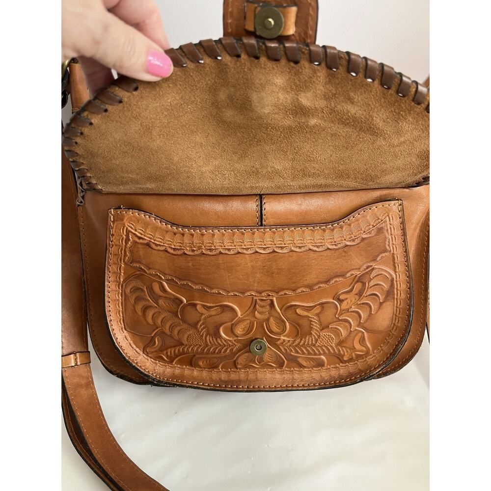 Patricia Nash Camille Tan Tooled Leather Crossbody Purse Saddle Bag Whipstitch - Picture 3 of 16
